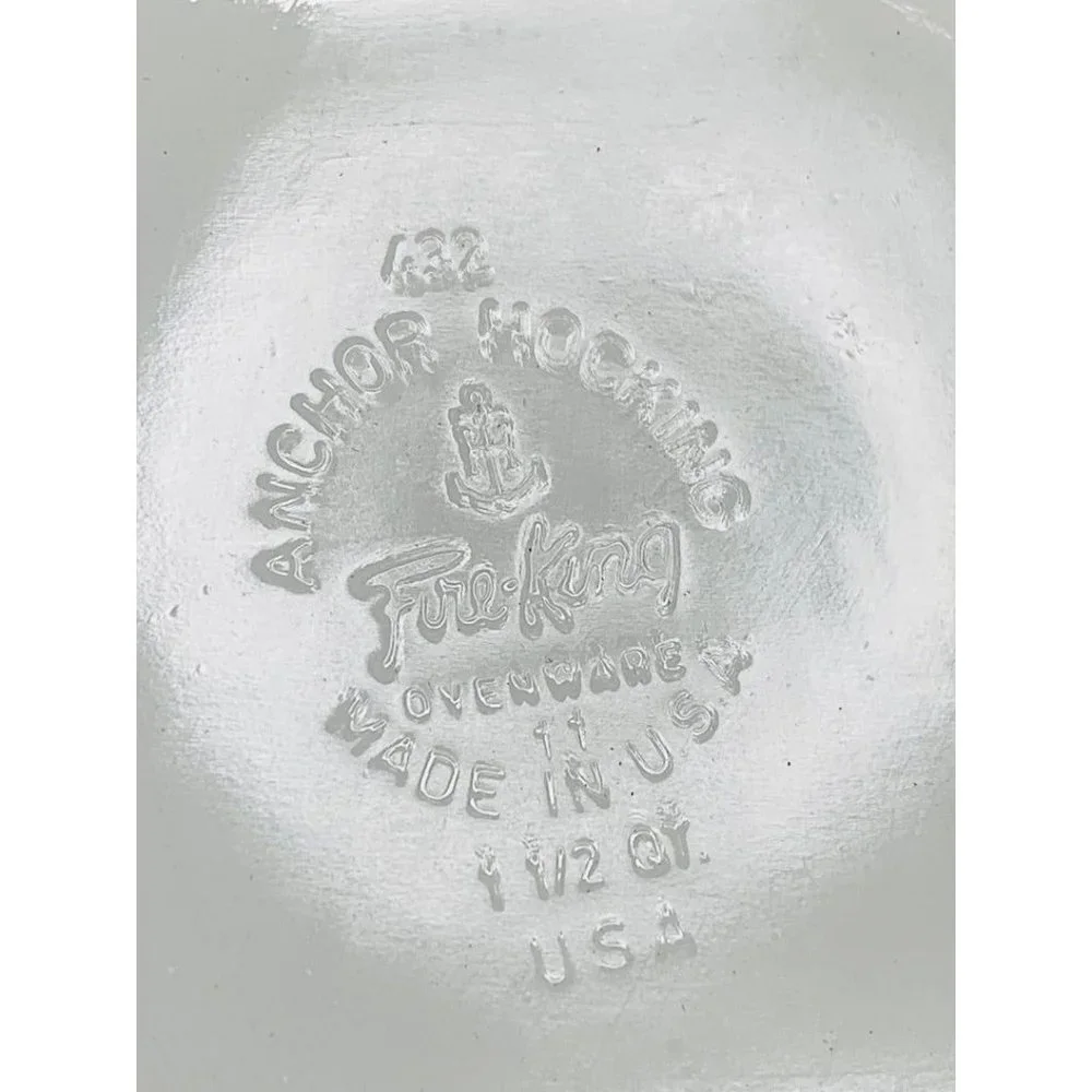 Anchor Hocking Fire-King 1 1/2 Quart USA Candle Glow #432 Baking Dish